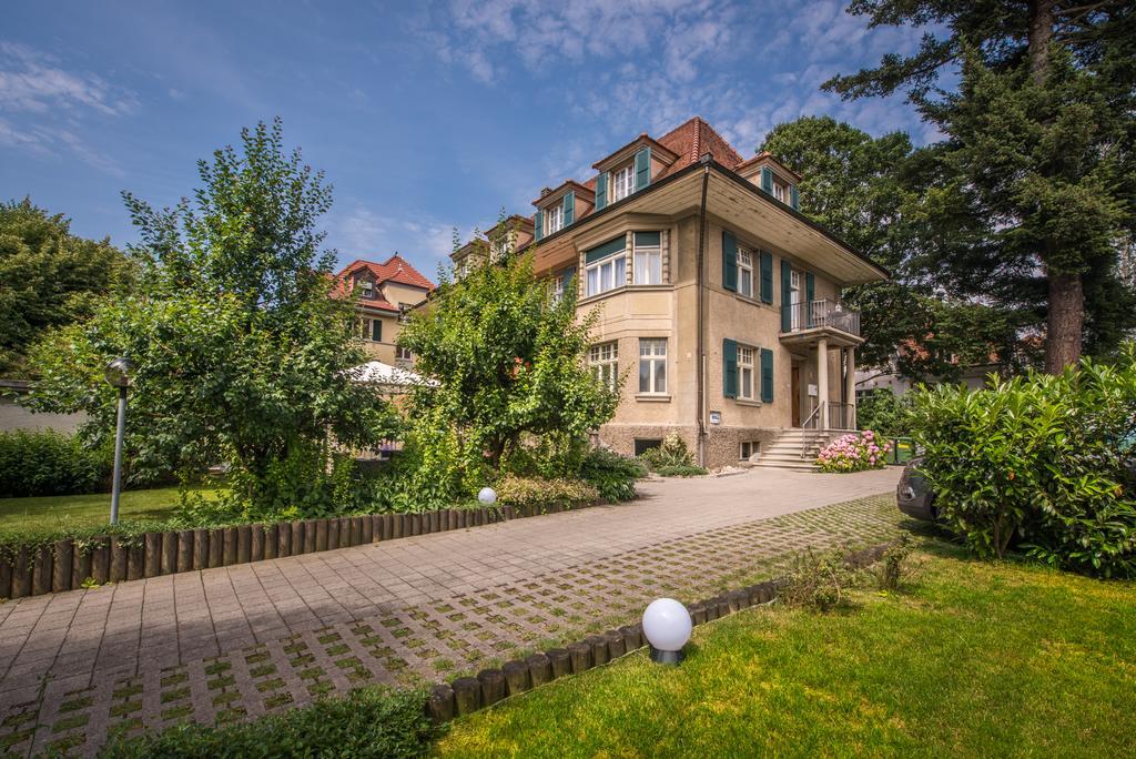 Max Aviation Villa & Apartments Bern Eksteriør bilde