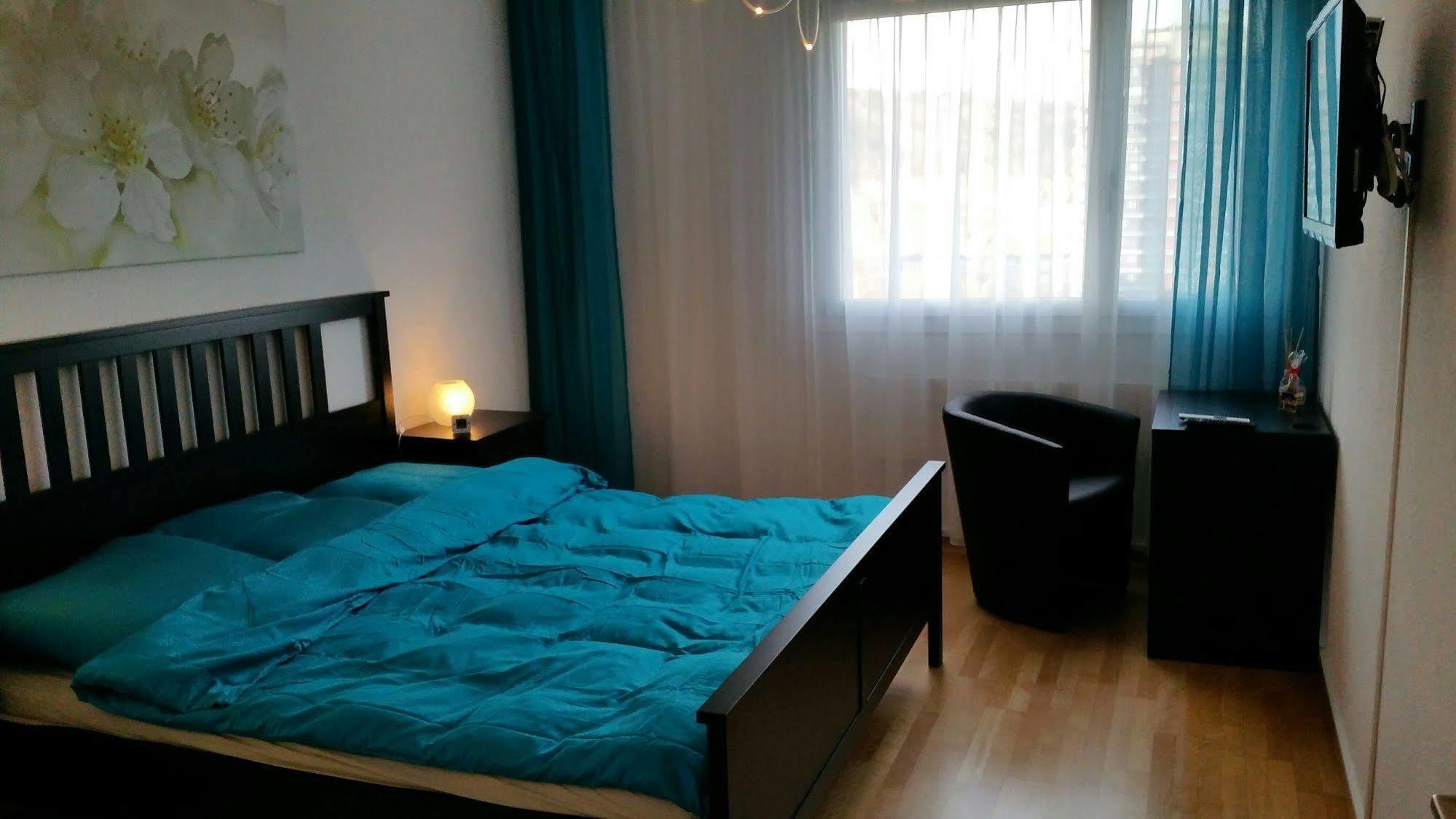 Max Aviation Villa & Apartments Bern Eksteriør bilde